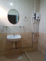 Jalan Besar Plaza (D8), Apartment #210454401